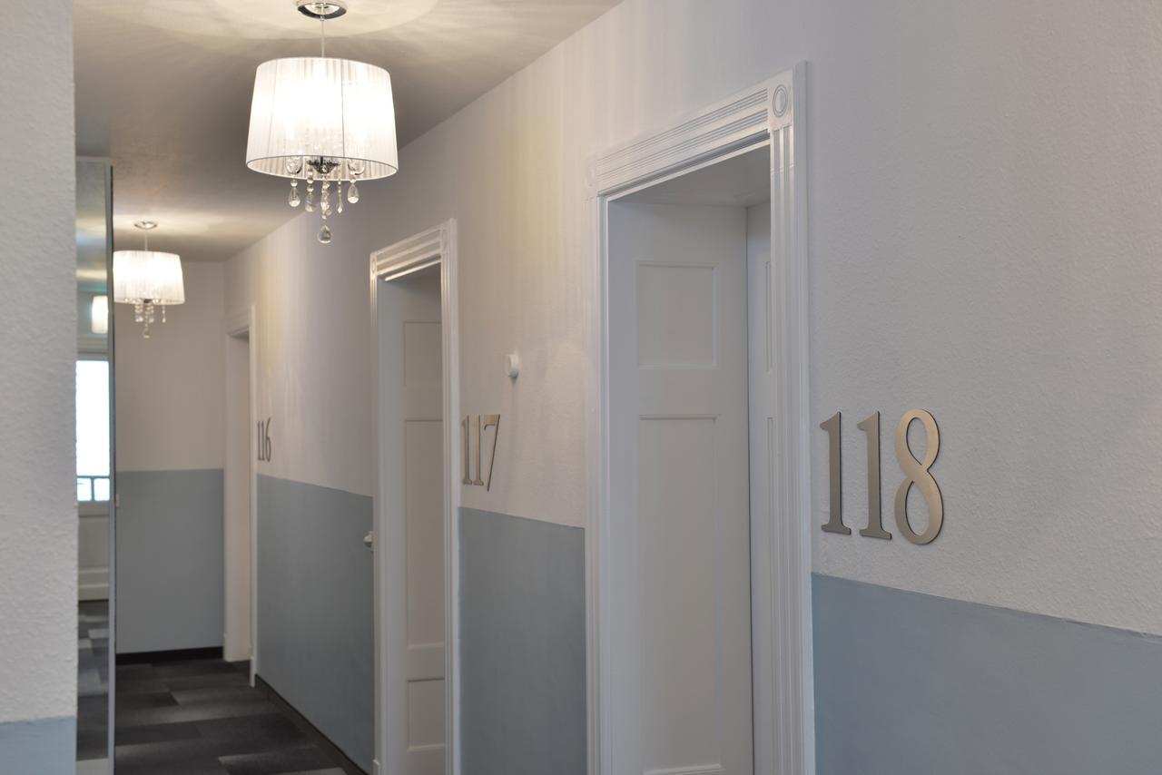 Uhu Gaestehaus Superior Кьолн Екстериор снимка