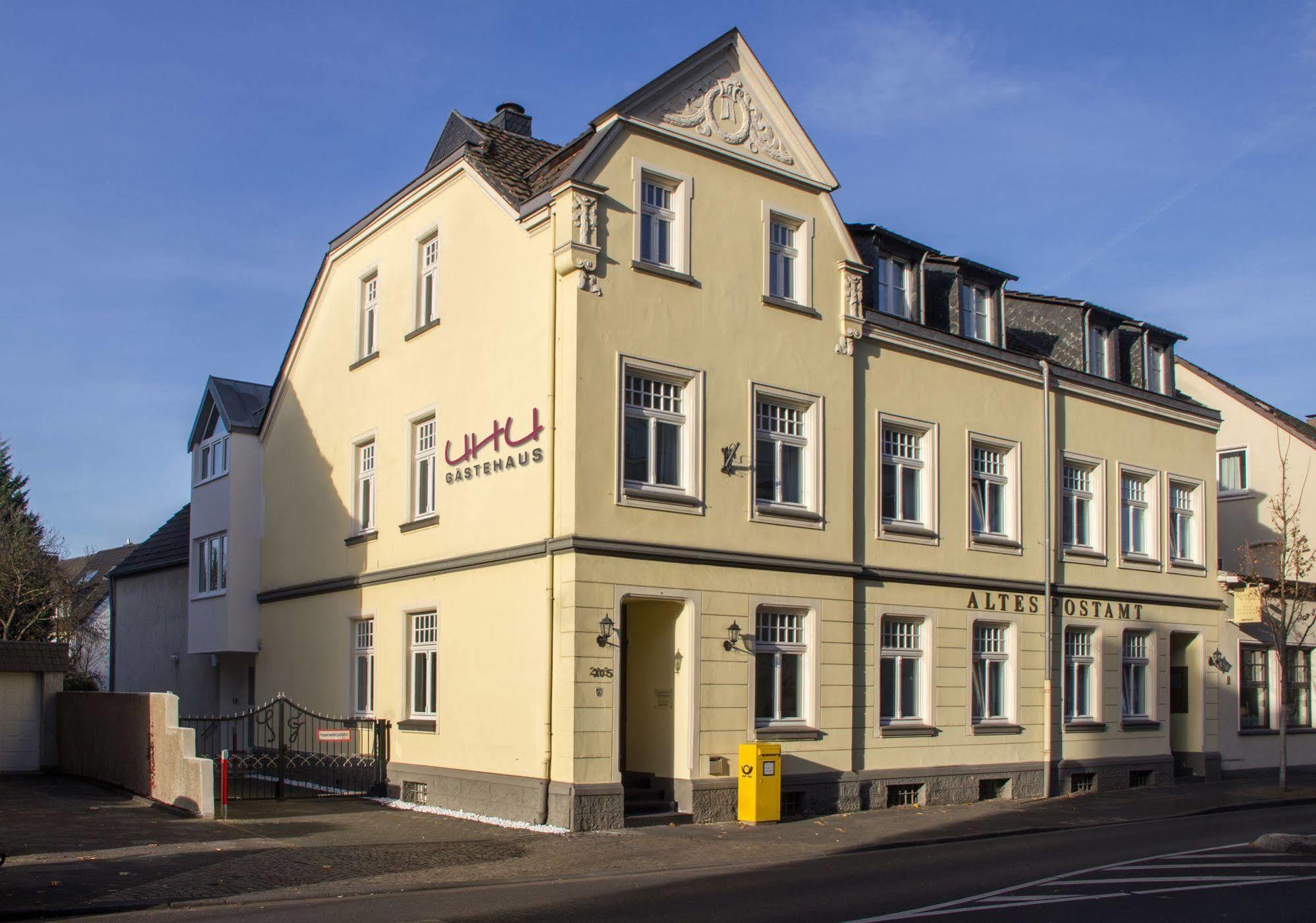 Uhu Gaestehaus Superior Кьолн Екстериор снимка