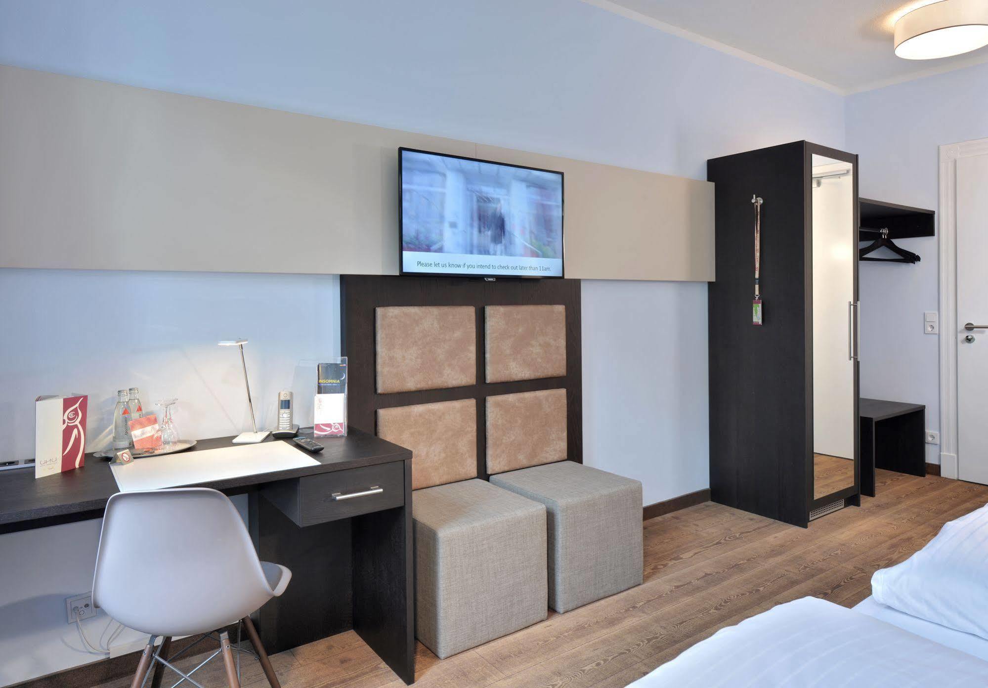 Uhu Gaestehaus Superior Кьолн Екстериор снимка